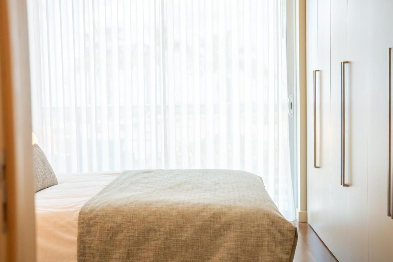 Cu - Sea View - 3 Pools - Ac - Free Park - Free Gym Apartment *